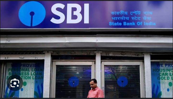 SBI Recruitment 2023:  एसबीआई अपरेंटिस भर्ती 2023 अधिसूचना जारी,6160 पदों को भरेगा,जानें पात्रता, चयन प्रक्रिया और फीस…