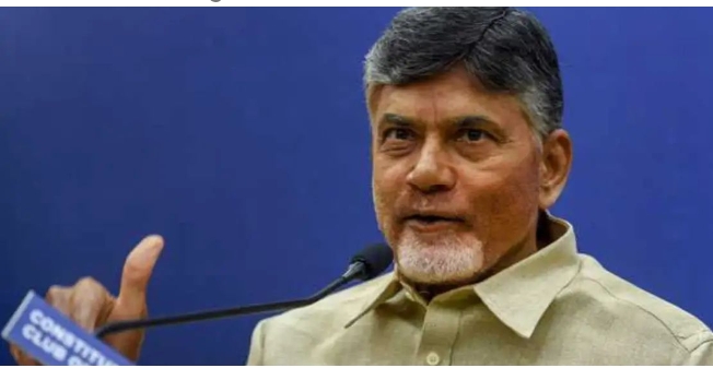 तेलुगु देशम पार्टी (TDP) के अध्‍यक्ष और आंध्र प्रदेश के पूर्व मुख्यमंत्री एन. चंद्रबाबू नायडू गिरफ्तार