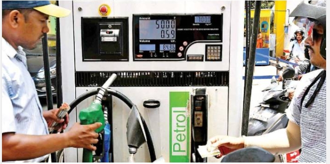 Petrol Diesel Price: जारी हुए पेट्रोल-डीजल के दाम, जानिए आपके शहर में क्या है लेटेस्ट रेट