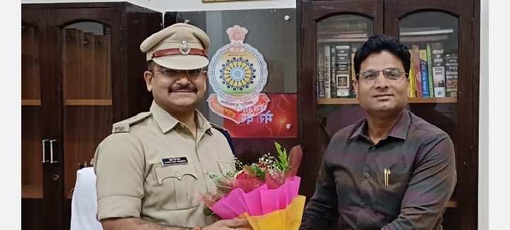 नव पद्स्थ अतिरिक्त पुलिस अधीक्षक राहुल देव शर्मा द्वारा अतिरिक्त पुलिस अधीक्षक राजनांदगांव का किया पद्भार ग्रहण