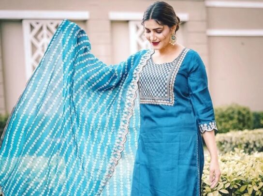 Fashion Tips : साड़ी हो या वेस्टर्न, हर मौके पर सपना चौधरी के ये आउटफिट देंगे परफेक्ट लुक….