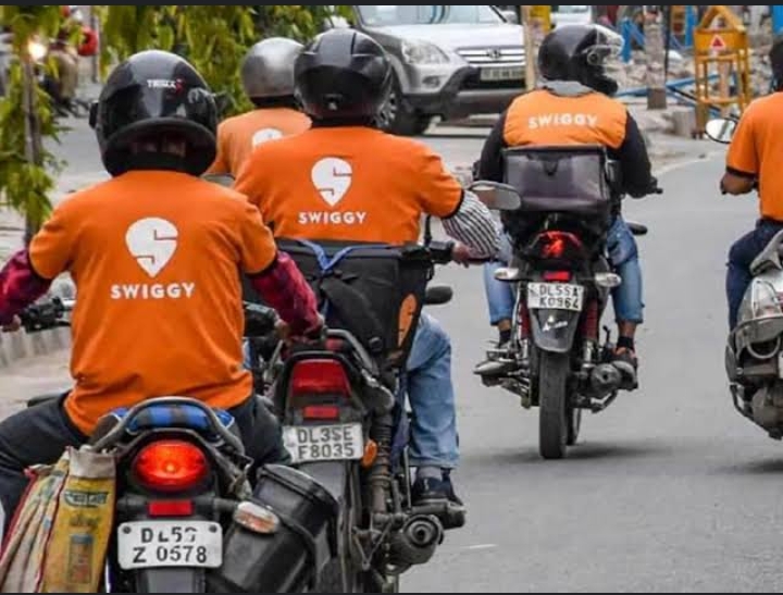 OMG! यूजर ने Swiggy पर ऑर्डर में 3 रुपये ज्यादा चार्ज करने का लगाया आरोप, कंपनी ने कहा…