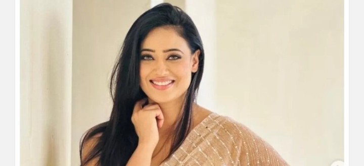 Shweta Tiwari: साड़ी में श्वेता तिवारी की कातिलाना अदाएं देख हैरान हुए फैंस, कहा- ‘वाकई बहुत सुंदर हो’