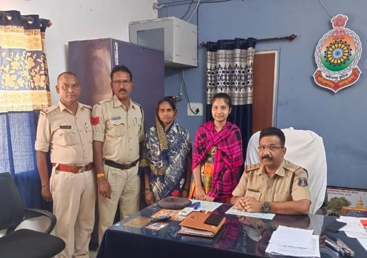 3 वर्ष पूर्व गुम युवती को तखतपुर पुलिस ने दुर्ग से किया बरामद