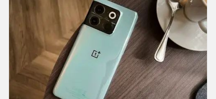 Shocking : 7499 रुपये में आपका होगा 12GB रैम वाला OnePlus फोन, मिलेगी 150W की चार्जिंग