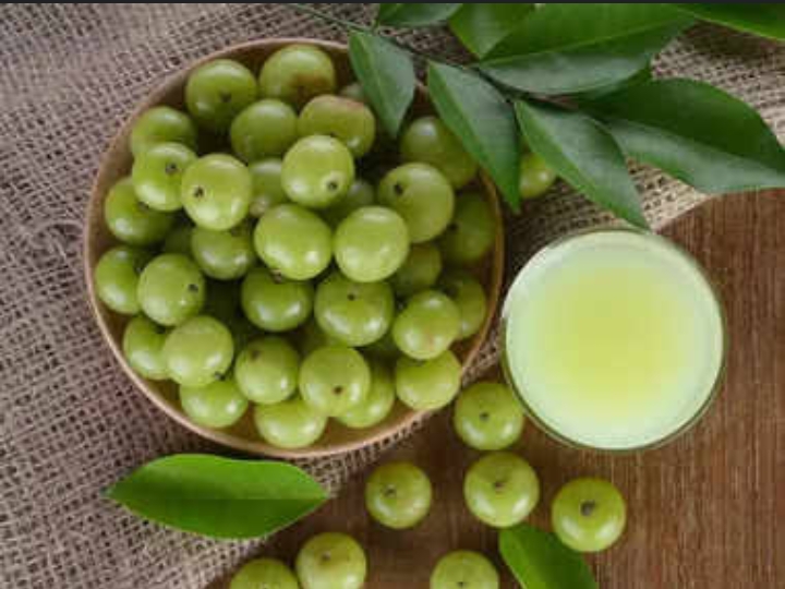 Benefits of Amla : ठंड के मौसम में सर्दी-जुकाम और बीमारियों से बचना है तो डाइट में करें ये शामिल, रहेंगे हेल्दी…