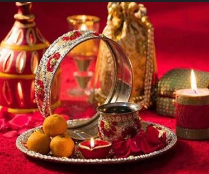 Karwa Chauth 2023: पति भी रख सकते हैं करवा चौथ का व्रत, ऐसी है मान्यता, अयोध्या के ज्योतिष से जानें सब!