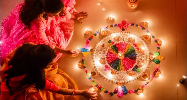 Diwali 2023: पहली बार बनाने जा रही हैं रंगोली, तो इन बातों का रखें खास ध्यान