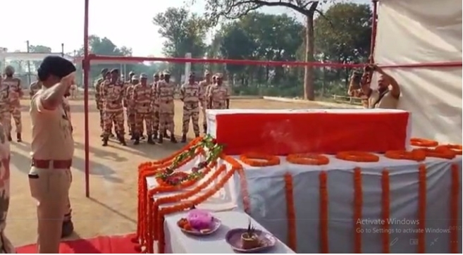 छत्तीसगढ़: विधानसभा क्षेत्र में आइईडी विस्‍फोट में बलिदानी ITBP के जवान जोगिंदर सिंह को नम आंखों से दी श्रद्धांजलि