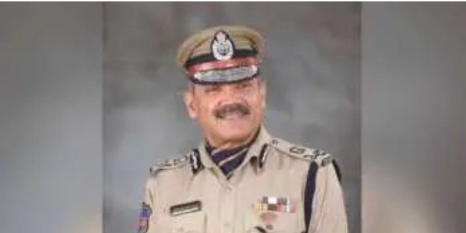 बड़ी खबर : तेलंगाना चुनाव परिणामों के बीच चुनाव आयोग का बड़ा फैसला, DGP को ही किया सस्पेंड