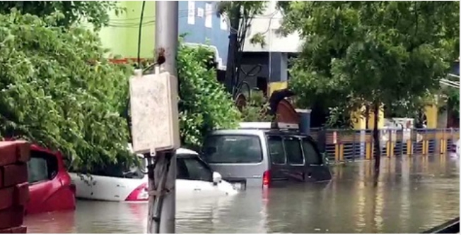 आंध्र प्रदेश के बापटला तट से टकराया चक्रवाती तूफान, लैंडफॉल के बाद मूसलाधार बारिश, 12 की मौत