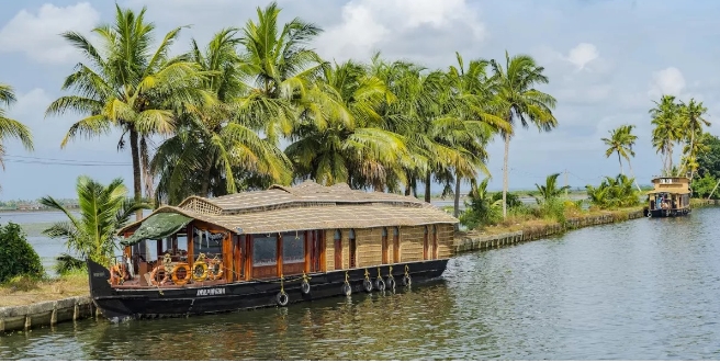 IRCTC Kerala Tour Package: फरवरी है केरल एक्स्लोर करने का बेस्ट सीज़न, IRCTC लेकर आया बजट टूर पैकेज