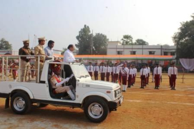 छत्तीसगढ़: कलेक्टर, ए.पी ने गणतंत्र दिवस मुख्य समारोह के फाइनल रिहर्सल का किया निरीक्षण