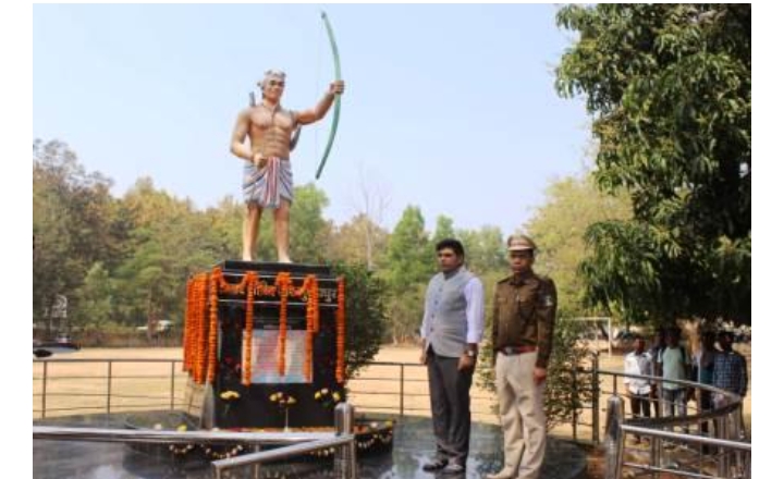 छत्तीसगढ़: भूमकाल स्मृति दिवस में अमर शहीद वीर गुण्डाधुर को किया गया श्रद्धासुमन अर्पित