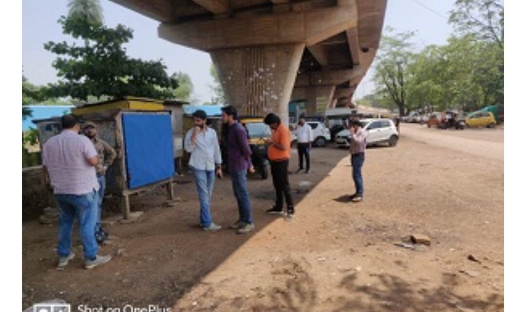 निर्माणाधीन खो-खो तालाब का रायपुर स्मार्ट सिटी की टीम ने लिया जायजा