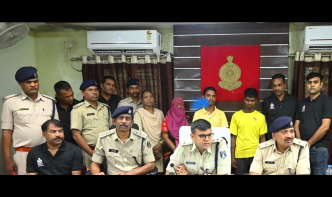 सायबर सेल एवं थाना करतला पुलिस टीम ने लूटपाट करने वाले कथित आरोपियों को पकडा