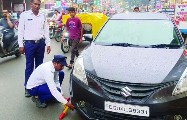 कोरबा: निर्बाध आवागमन में बाधा बन रहे वाहनों पर की जा रही सख्त कार्यवाही