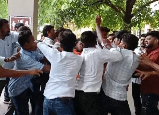 सदस्यता अभियान के दौरान आपस में भिड़े ABVP-NSUI कार्यकर्ता, जमकर चले लात-घूंसे