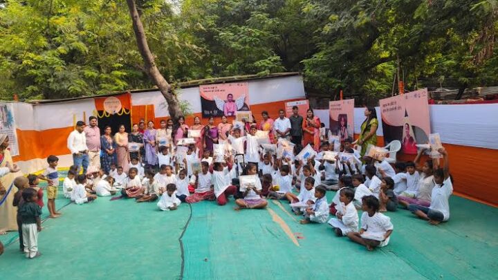 महाकुंभ मेले में शिक्षा विभाग और एजुकेट गर्ल्स संस्था के संयुक्त प्रयास से विद्या कुंभ अभियान के तहत प्राथमिक विद्यालय का किया गया शुभारंभ