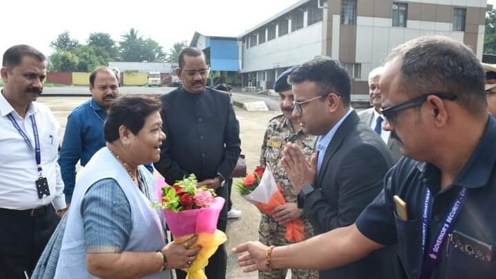 राज्यपाल सुश्री उइके का किया गया आत्मीय स्वागत