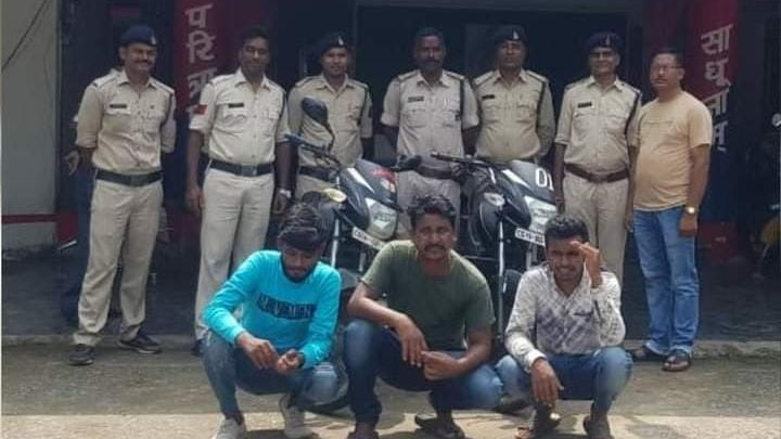 JANJGIR : आरोपियों के कब्जे से मोटर सायकिल कीमती 50 हजार रुपया किया गया बरामद