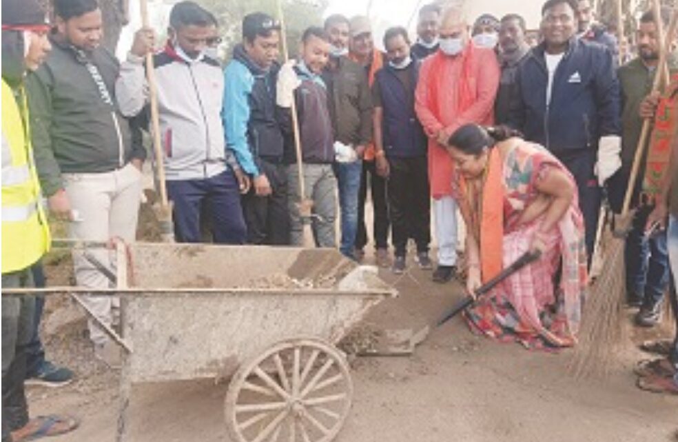 स्वच्छ रखना हर व्यक्ति की नैतिक जिम्मेदारी: विधायक