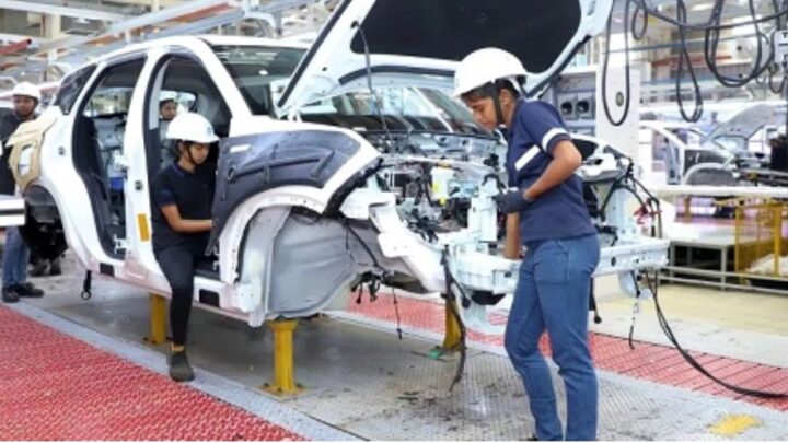 2024 में Global Auto Sales 88.3 मिलियन होने का अनुमान है, ऑटो इंडस्ट्री के लिए कुछ ऐसा रहने वाला है नया साल