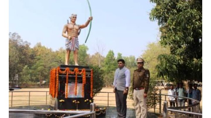 छत्तीसगढ़: भूमकाल स्मृति दिवस में अमर शहीद वीर गुण्डाधुर को किया गया श्रद्धासुमन अर्पित