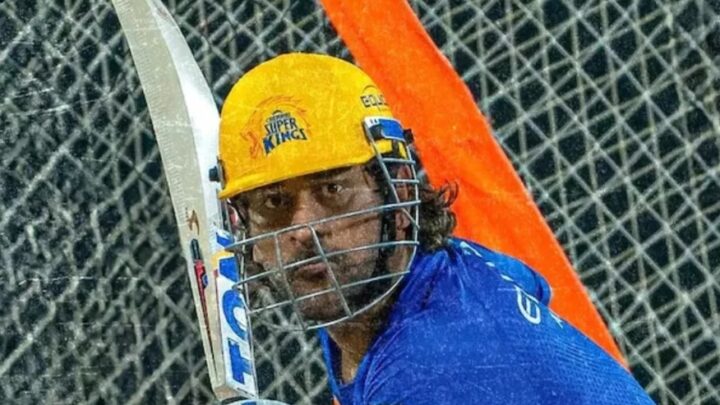 ‘दिल थाम के बैठिए आ रहे हैं माही…’ लंबे बालों में MS Dhoni की झलक पाकर झूमे फैंस, CSK ने शेयर किया वीडियो
