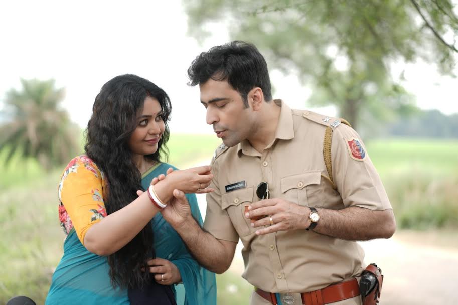 इतिहास रचने के बाद बंगाली सिनेमा जनता की मांग पर विंडोज प्रोडक्शन की फिल्म बोहुरुपी 18 अक्टूबर से देशभर में रिलीज हो रही है इतिहास रचने के बाद बंगाली सिनेमा जनता की मांग पर विंडोज प्रोडक्शन की फिल्म बोहुरुपी 18 अक्टूबर से देशभर में रिलीज हो रही है