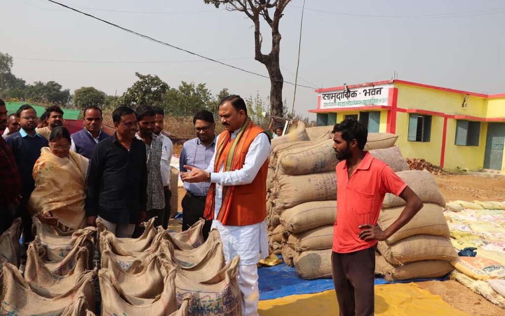 धान खरीदी में शिकायत मिली तो होगी कड़ी कार्रवाई : श्याम बिहारी जायसवाल