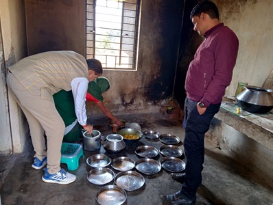शिक्षा व्यवस्था पर कड़ी कार्रवाई: 7 शिक्षकों को कारण बताओ नोटिस शिक्षा व्यवस्था पर कड़ी कार्रवाई: 7 शिक्षकों को कारण बताओ नोटिस