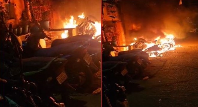 बोरियाखुर्द में शरारती तत्वों ने वाहनों में लगाई आग बोरियाखुर्द में शरारती तत्वों ने वाहनों में लगाई आग