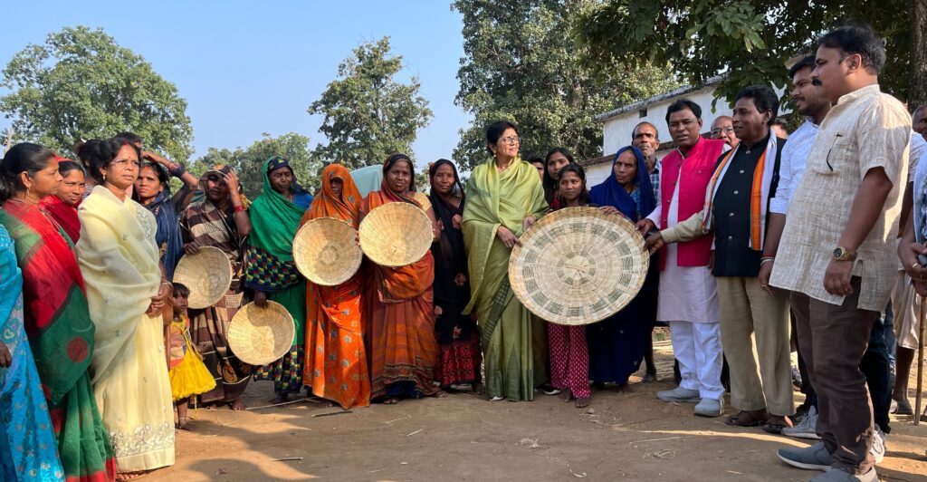 कोरबा: क्षेत्र के स्वीकृत कार्यों पर तेजी लाएं प्रशासन-सांसद श्रीमती ज्योत्सना महंत