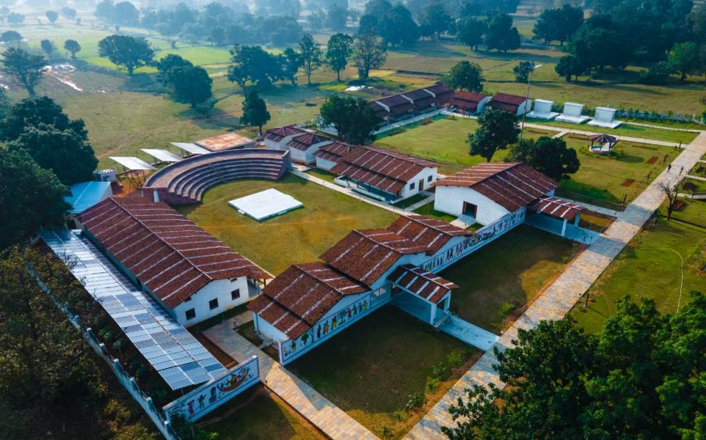 जशपुर पहला जिला, जो EASEMYTRIP वेबसाइट में हुआ शामिल जशपुर पहला जिला, जो EASEMYTRIP वेबसाइट में हुआ शामिल