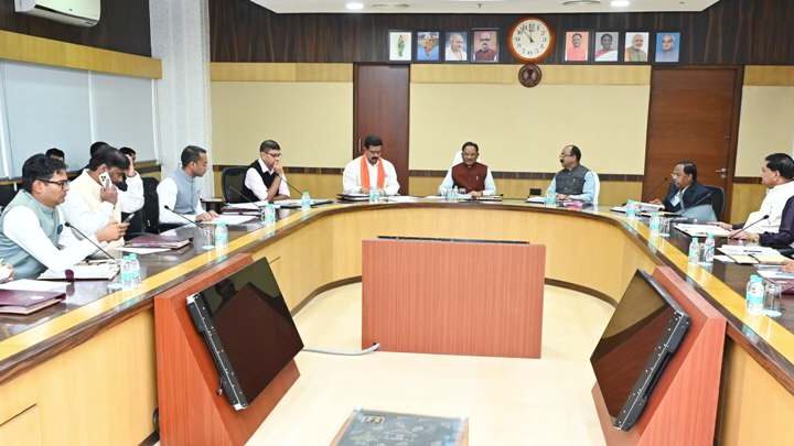 छत्तीसगढ़ कैबिनेट मीटिंग लाइव: मुख्यमंत्री विष्णु देव साय की अध्यक्षता में मंत्रालय, महानदी भवन में कैबिनेट की बैठक शुरू
