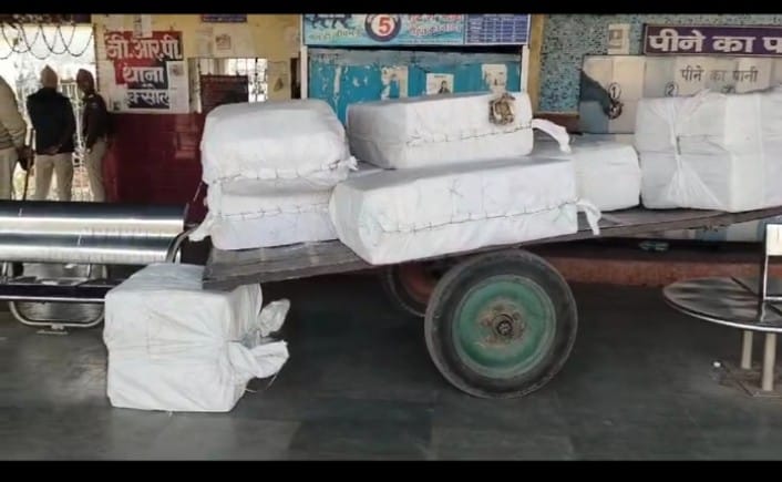 रक्सौल में पकड़ाया 2 करोड़ से ज्यादा का प्रतिबंधित माल