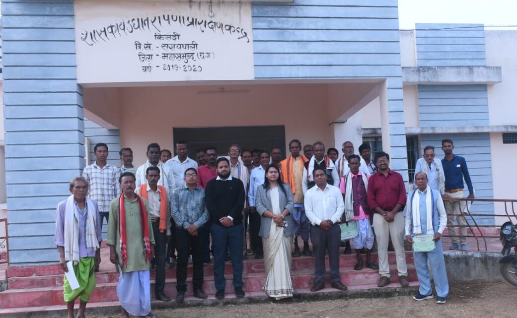 100 से अधिक कृषक प्रशिक्षण एवं भ्रमण कार्यक्रम में शामिल हुए