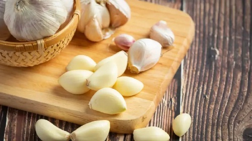 इन लोगों को नहीं करना चाहिए लहसुन का सेवन