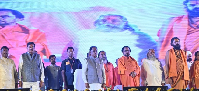मुख्यमंत्री विष्णुदेव साय ने छत्तीसगढ़ की आध्यात्मिक और सांस्कृतिक विरासत को किया नमन मुख्यमंत्री विष्णुदेव साय ने छत्तीसगढ़ की आध्यात्मिक और सांस्कृतिक विरासत को किया नमन