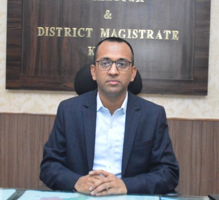 लोकतंत्र के महापर्व का हिस्सा बनिए और मतदान अवश्य करिए : कलेक्टर अजीत वसंत लोकतंत्र के महापर्व का हिस्सा बनिए और मतदान अवश्य करिए : कलेक्टर अजीत वसंत