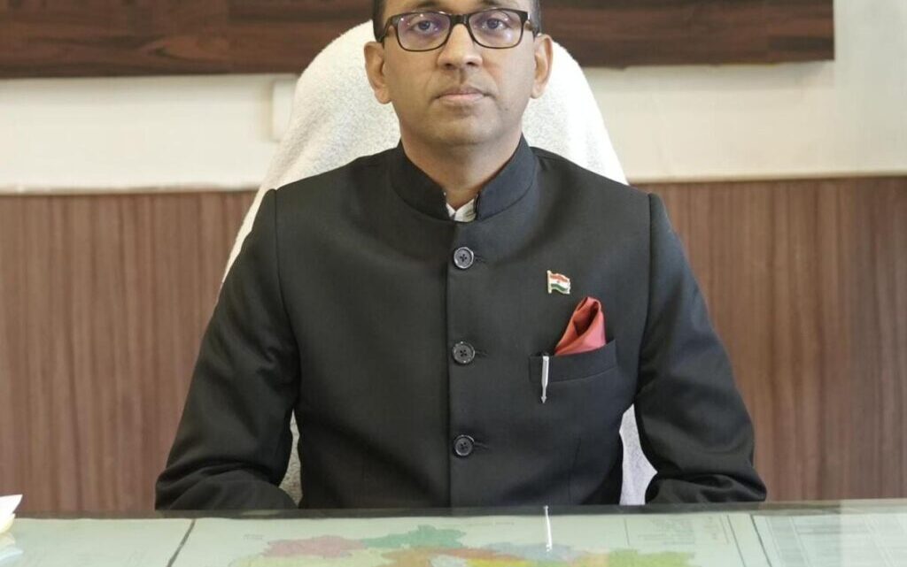 डीएमएफ से 15 नवीन उपस्वास्थ्य केंद्र भवन के लिए राशि स्वीकृत डीएमएफ से 15 नवीन उपस्वास्थ्य केंद्र भवन के लिए राशि स्वीकृत