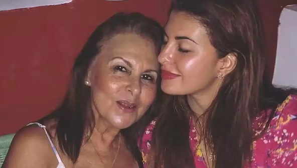 बॉलीवुड अभिनेत्री जैकलीन फर्नांडीज की मां किम नहीं रही बॉलीवुड अभिनेत्री जैकलीन फर्नांडीज की मां किम नहीं रही