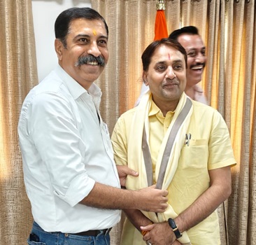 छत्तीसगढ़ पर्यटन बोर्ड के नए अध्यक्ष को अमर पारवानी ने मुलाकात कर बधाई दी छत्तीसगढ़ पर्यटन बोर्ड के नए अध्यक्ष को अमर पारवानी ने मुलाकात कर बधाई दी