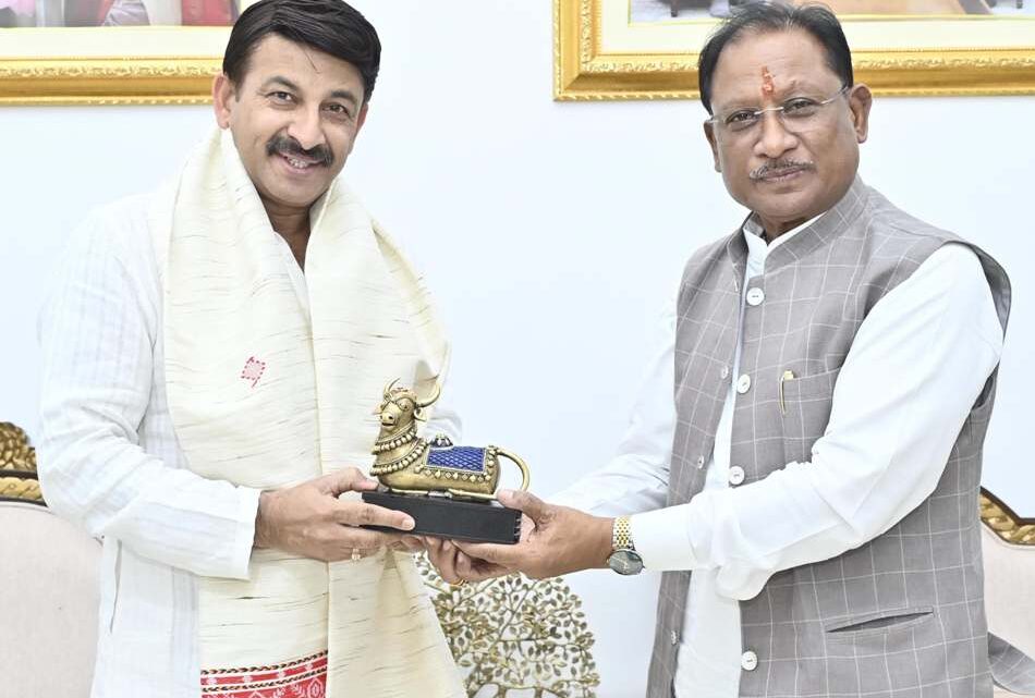 मुख्यमंत्री साय से सांसद मनोज तिवारी ने की भेंट मुख्यमंत्री साय से सांसद मनोज तिवारी ने की भेंट