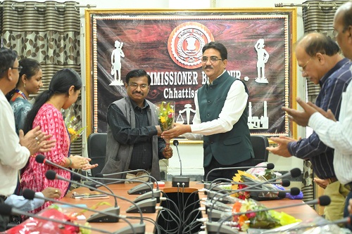 बिलासपुर संभागायुक्त सुनील जैन ने कार्यभार ग्रहण किया बिलासपुर संभागायुक्त सुनील जैन ने कार्यभार ग्रहण किया