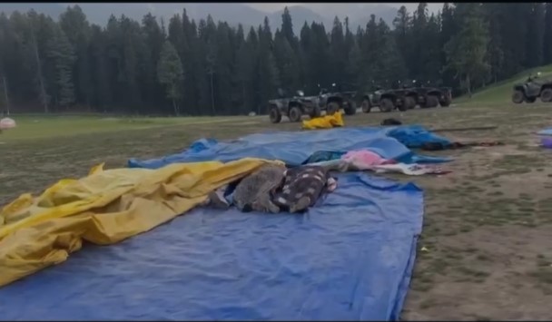 पहलगाम आतंकी हमला: धर्म के आधार पर चुनकर की गई हत्याएं, 27 की मौत, देशभर में आक्रोश