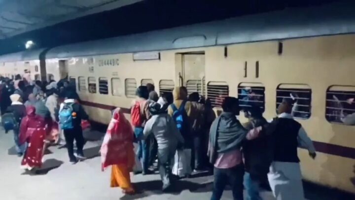 ट्रेन में यात्रियों से मारपीट-लूटपाट, 2 सूटकेस और कीमती सामान ले भागे बदमाश; 3 यात्री घायल