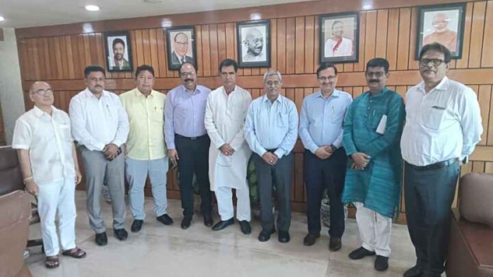 कोल इंडिया ड्रेस कोड बैठक बेनतीजा: यूनियन ने 11500 रुपये की पेशकश को ठुकराया