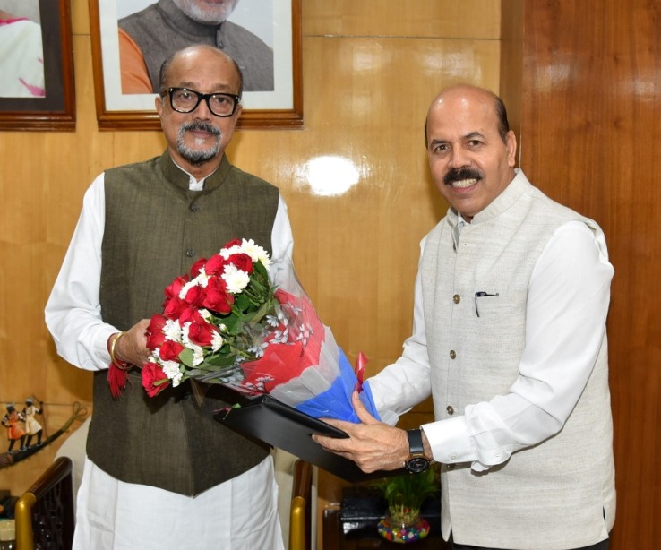 राज्यपाल को आम महोत्सव में आने का मिला न्यौता राज्यपाल को आम महोत्सव में आने का मिला न्यौता